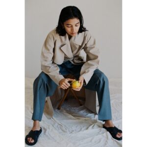 YLEVEってどんなブランド？｜女性を綺麗に見せる、ミリ単位で作るシルエット｜イレーヴ