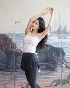 バレエコアってどんなファッション？